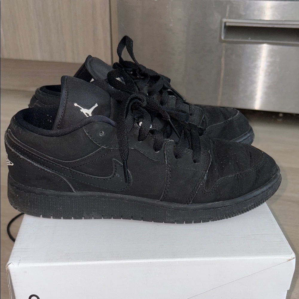 Jordan Black Air Jordan 1 Low Sneakers